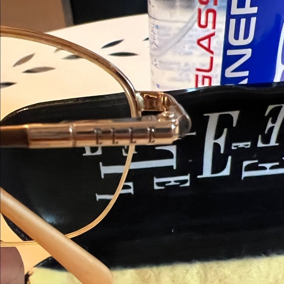 Vintage Elle Glossy Black Eyeglass case with glasses - Picture 3 of 5